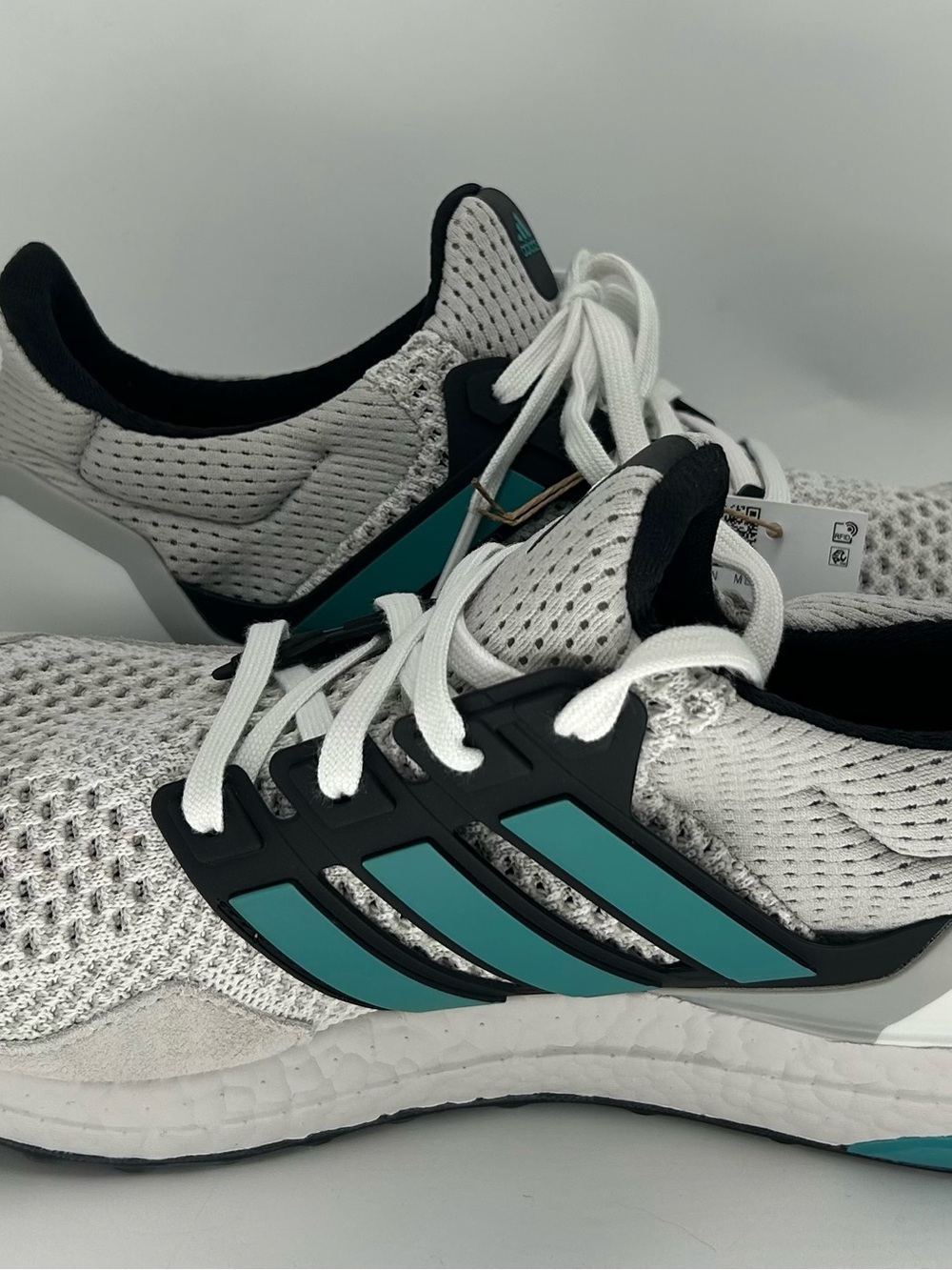 New Adidas UltraBoost 1.0 Men’s Running Shoes Style JQ0823 - Picture 2 of 13